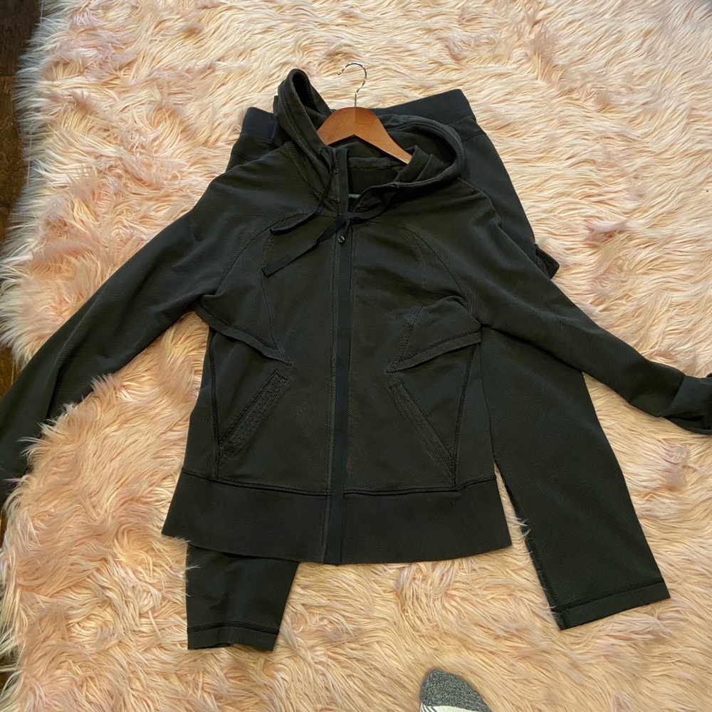 Lululemon sweatsuit. Size 8 pants size 10 jacket.